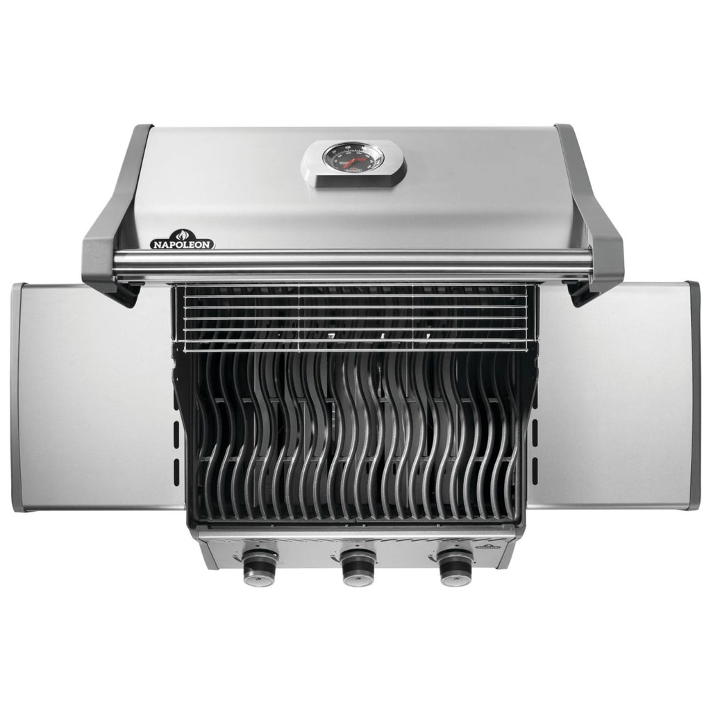 GRILLDEN™ napoleon rogue® 425 3 burner freestanding gas grill